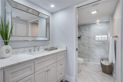 Condominio en venta en Pembroke Pines, Florida, 2 dormitorios, 97.73 m2 № 1982333 - foto 8