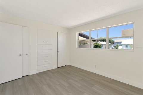 Villa ou maison à vendre à Daytona Beach, Floride: 2 chambres, 115.01 m2 № 2129037 - photo 19