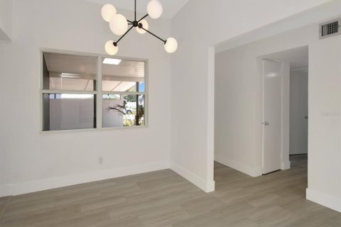 Villa ou maison à vendre à Daytona Beach, Floride: 2 chambres, 115.01 m2 № 2129037 - photo 18
