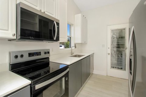 Villa ou maison à vendre à Daytona Beach, Floride: 2 chambres, 115.01 m2 № 2129037 - photo 7