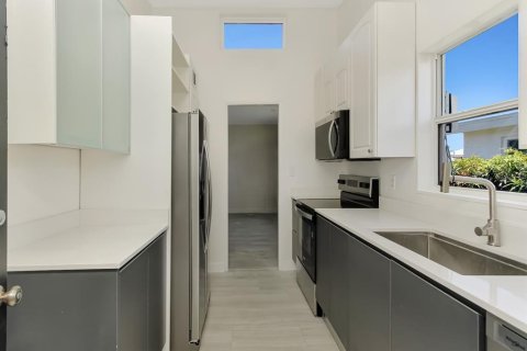 Villa ou maison à vendre à Daytona Beach, Floride: 2 chambres, 115.01 m2 № 2129037 - photo 11