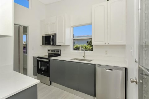 Villa ou maison à vendre à Daytona Beach, Floride: 2 chambres, 115.01 m2 № 2129037 - photo 9