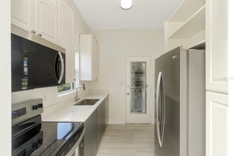 Villa ou maison à vendre à Daytona Beach, Floride: 2 chambres, 115.01 m2 № 2129037 - photo 8