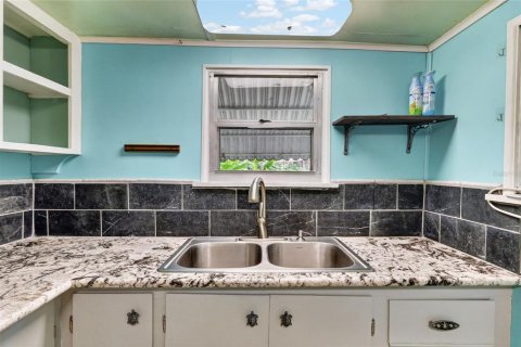 House in Yankeetown, Florida 1 bedroom, 62.62 sq.m. № 2208299 - photo 22