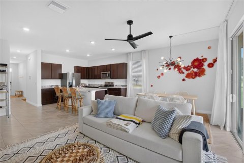 Townhouse in Plant City, Florida 3 bedrooms, 167.41 sq.m. № 2313341 - photo 9