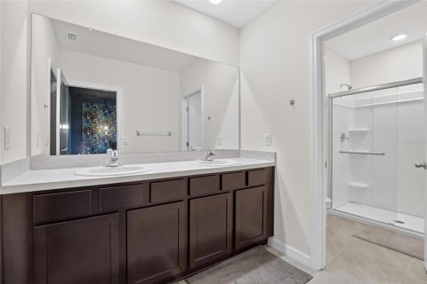 Townhouse in Plant City, Florida 3 bedrooms, 167.41 sq.m. № 2313341 - photo 22