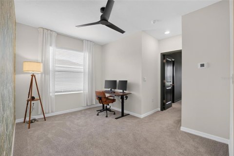 Townhouse in Plant City, Florida 3 bedrooms, 167.41 sq.m. № 2313341 - photo 18