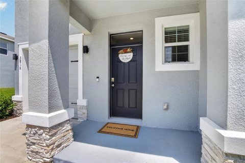 Townhouse in Plant City, Florida 3 bedrooms, 167.41 sq.m. № 2313341 - photo 2