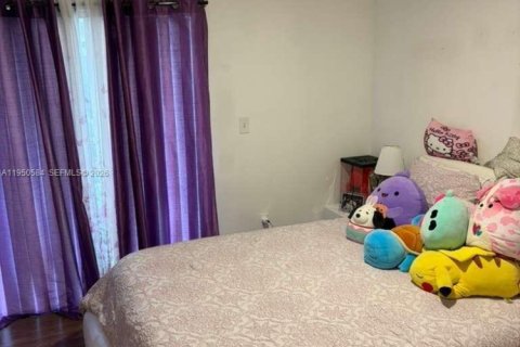 Снять в аренду таунхаус в Хайалиа, Флорида 2 спальни, 100.71м2, № 2006029 - фото 7