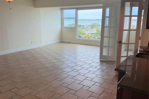 Copropriété à louer à Sarasota, Floride: 2 chambres, 98.01 m2 № 2109590 - photo 14
