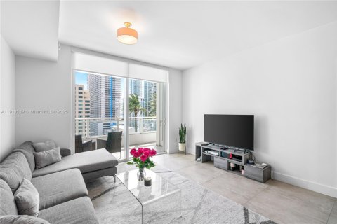 Condominio en venta en Miami, Florida, 1 dormitorio, 84.08 m2 № 1967151 - foto 14