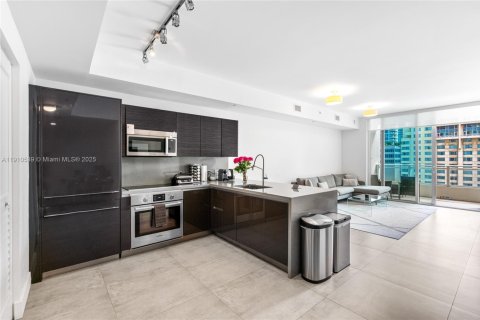 Condominio en venta en Miami, Florida, 1 dormitorio, 84.08 m2 № 1967151 - foto 7