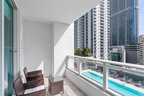 Condominio en venta en Miami, Florida, 1 dormitorio, 84.08 m2 № 1967151 - foto 1