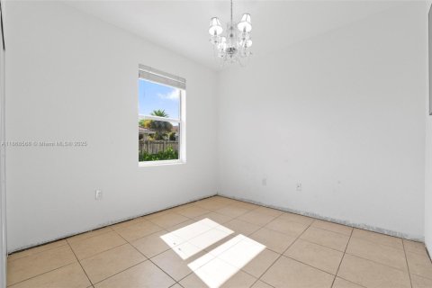 Снять в аренду виллу или дом в Майами, Флорида 4 спальни, 220.92м2, № 1896524 - фото 15