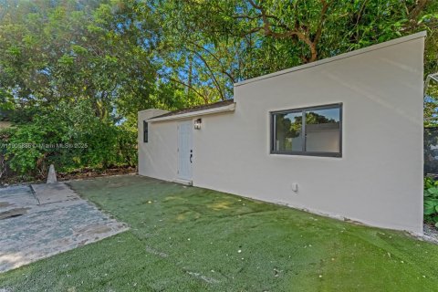 Commercial property in Miami, Florida 148.64 sq.m. № 1957140 - photo 28