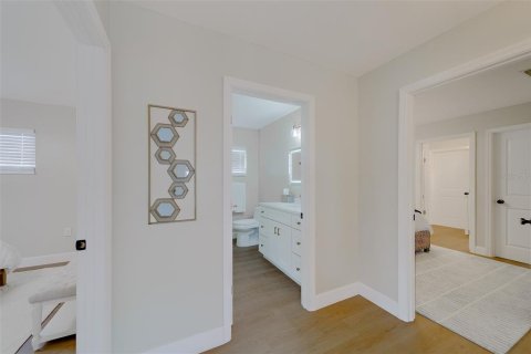 Купить виллу или дом в Гудзон, Флорида 8 комнат, 93.65м2, № 2103651 - фото 27