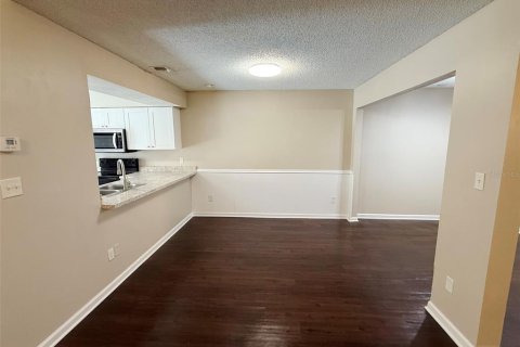 Dúplex en venta en Orlando, Florida, 3 dormitorios, 121.89 m2 № 1882761 - foto 10
