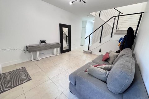 Touwnhouse à vendre à Doral, Floride: 4 chambres, 216.28 m2 № 1864581 - photo 3