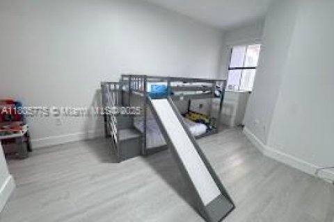 Touwnhouse à vendre à Doral, Floride: 4 chambres, 216.28 m2 № 1864581 - photo 21