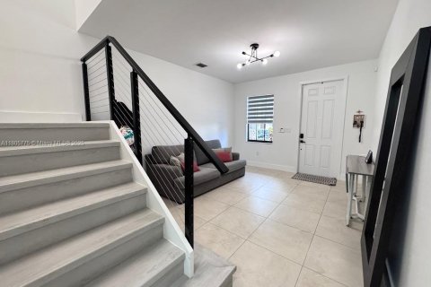 Touwnhouse à vendre à Doral, Floride: 4 chambres, 216.28 m2 № 1864581 - photo 4