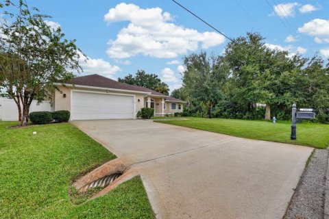 House in Palm Coast, Florida 3 bedrooms, 181.81 sq.m. № 2388150 - photo 6