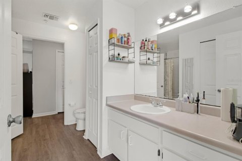 Condo in Orlando, Florida, 1 bedroom  № 1163856 - photo 16