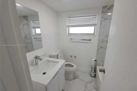 Copropriété à louer à Lauderdale Lakes, Floride: 1 chambre, 71.35 m2 № 2039502 - photo 9