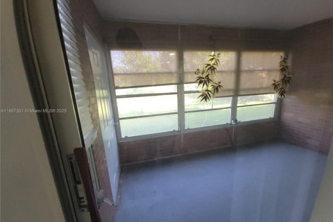 Copropriété à louer à Lauderdale Lakes, Floride: 1 chambre, 71.35 m2 № 2039502 - photo 5