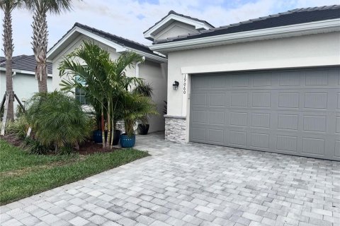 House in Venice, Florida 4 bedrooms, 189.06 sq.m. № 1409702 - photo 2