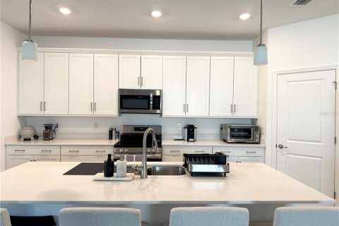 House in Venice, Florida 4 bedrooms, 189.06 sq.m. № 1409702 - photo 7