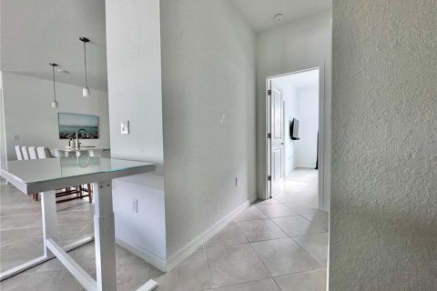 House in Venice, Florida 4 bedrooms, 189.06 sq.m. № 1409702 - photo 14