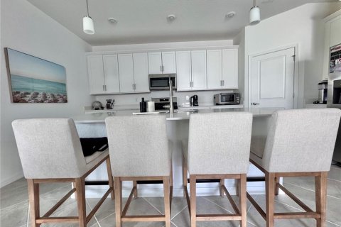 House in Venice, Florida 4 bedrooms, 189.06 sq.m. № 1409702 - photo 17