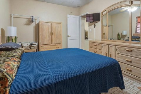 Casa en venta en Miami, Florida, 3 dormitorios, 164.99 m2 № 2084903 - foto 29