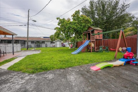 Casa en venta en Miami, Florida, 3 dormitorios, 164.99 m2 № 2084903 - foto 17