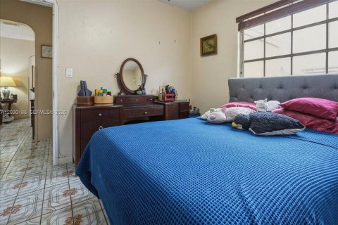Casa en venta en Miami, Florida, 3 dormitorios, 164.99 m2 № 2084903 - foto 26