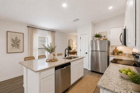 House in Spring Hill, Florida 3 bedrooms, 139.17 sq.m. № 2201794 - photo 4