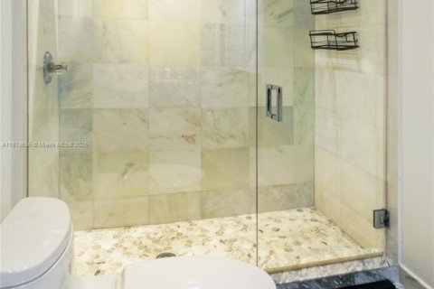 Villa ou maison à louer à North Miami, Floride: 4 chambres, 154.68 m2 № 1977315 - photo 23