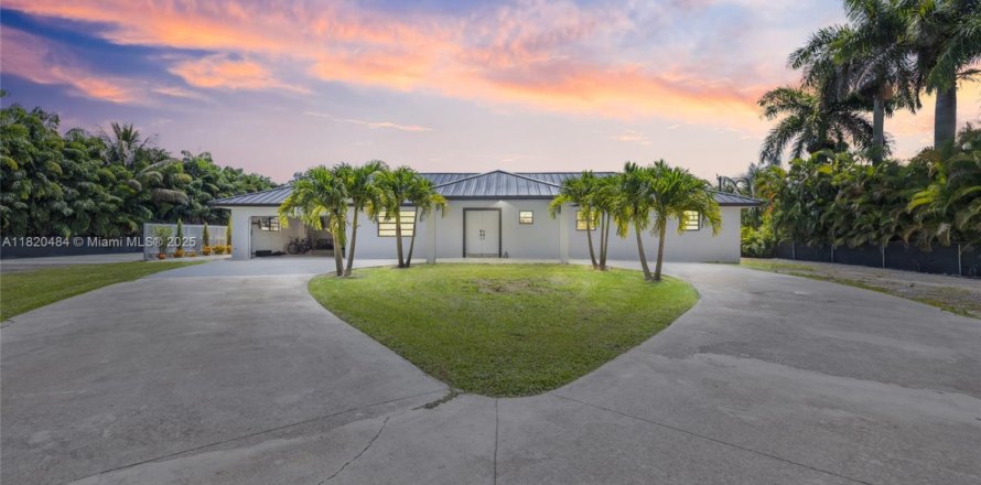 Villa ou maison à Homestead, Floride 5 chambres, 261.06 m2 № 2060220