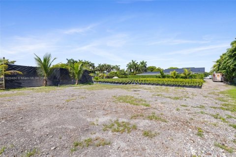 Villa ou maison à vendre à Homestead, Floride: 5 chambres, 261.06 m2 № 2060220 - photo 25