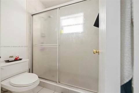 Villa ou maison à vendre à Homestead, Floride: 5 chambres, 261.06 m2 № 2060220 - photo 26