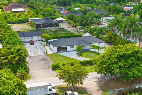 Villa ou maison à vendre à Homestead, Floride: 5 chambres, 261.06 m2 № 2060220 - photo 6