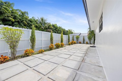 Villa ou maison à vendre à Homestead, Floride: 5 chambres, 261.06 m2 № 2060220 - photo 30