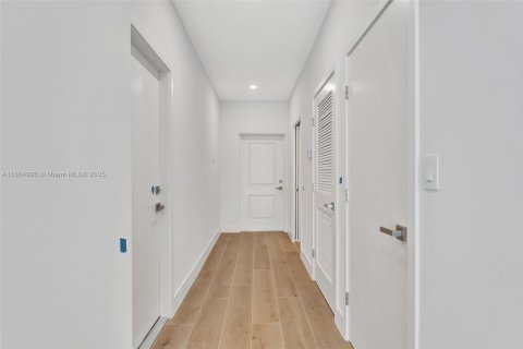 Condominio en alquiler en Coral Springs, Florida, 3 dormitorios, 151.71 m2 № 1893015 - foto 9