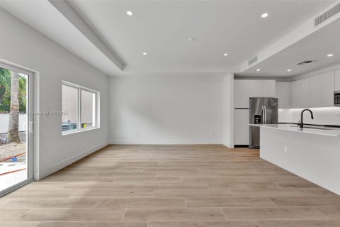 Condominio en alquiler en Coral Springs, Florida, 3 dormitorios, 151.71 m2 № 1893015 - foto 20