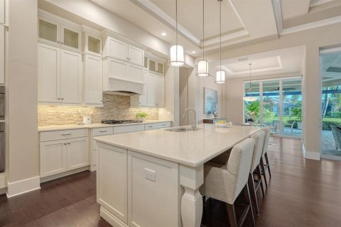 House in Lakewood Ranch, Florida 3 bedrooms, 292.55 sq.m. № 2208592 - photo 23