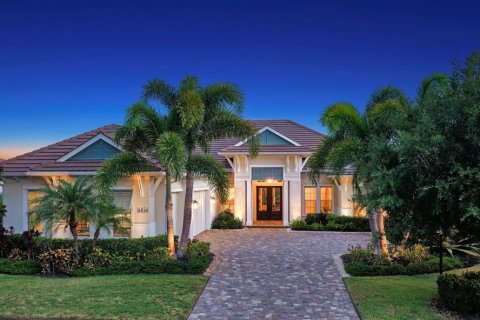 House in Lakewood Ranch, Florida 3 bedrooms, 292.55 sq.m. № 2208592 - photo 7