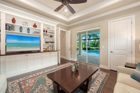 House in Lakewood Ranch, Florida 3 bedrooms, 292.55 sq.m. № 2208592 - photo 29