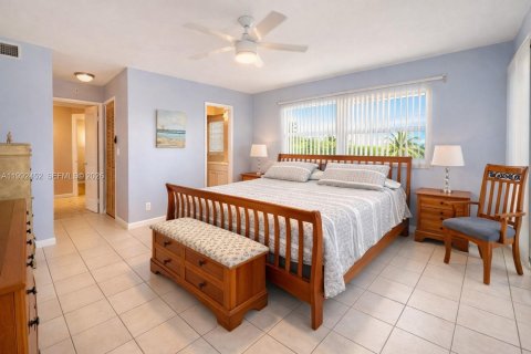 Copropriété à vendre à Hallandale Beach, Floride: 2 chambres, 95.41 m2 № 2056948 - photo 5
