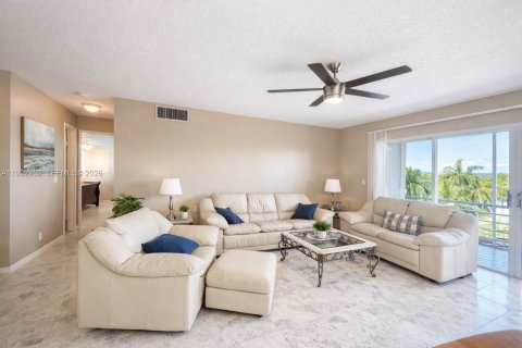 Condo à Hallandale Beach, Floride, 2 chambres № 2056948
