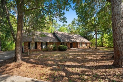 Villa ou maison à Gainesville, Floride 5 chambres, 344.11 m2 № 2149928